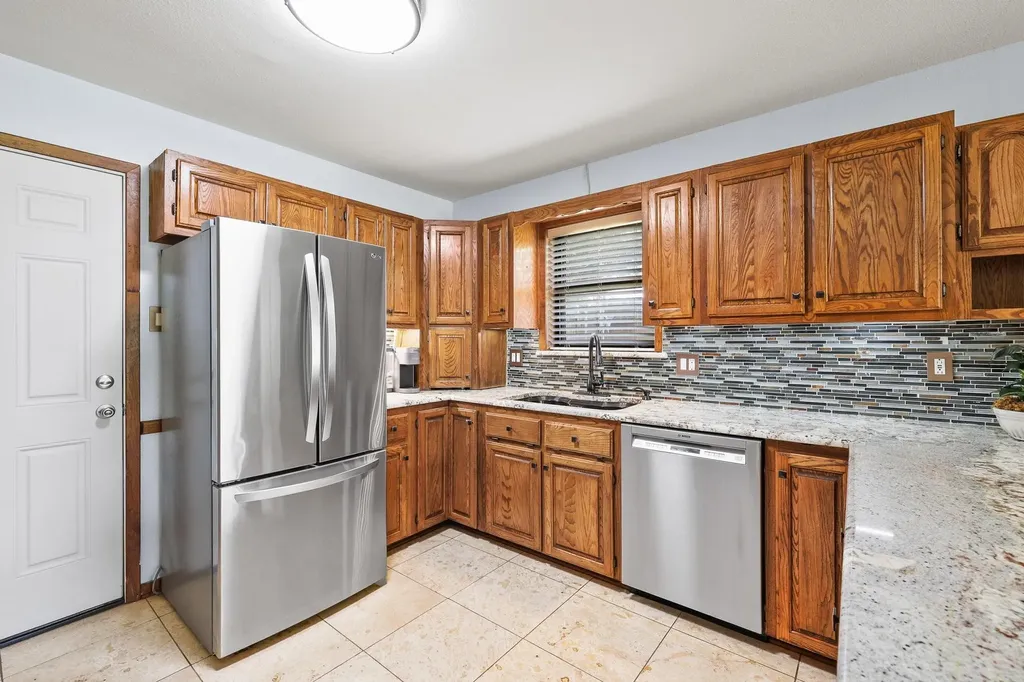 3206 N Marseille Lane Sherman TX 75090