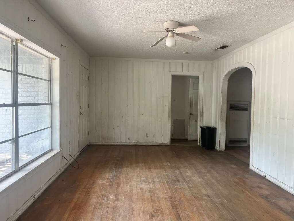 1107 Wayne Street Fort Worth TX 76117