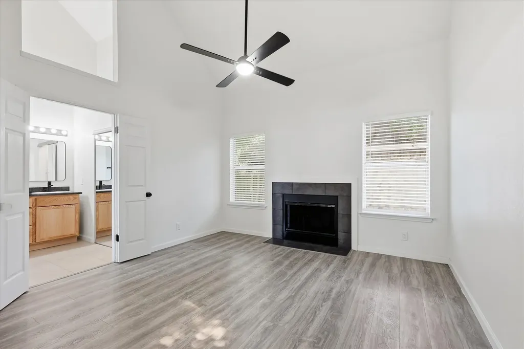4215 Scarsdale Lane Dallas TX 75227