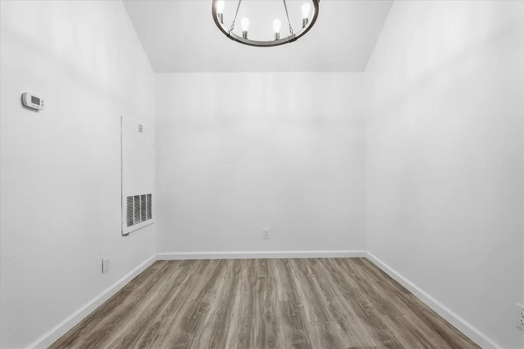 4215 Scarsdale Lane Dallas TX 75227