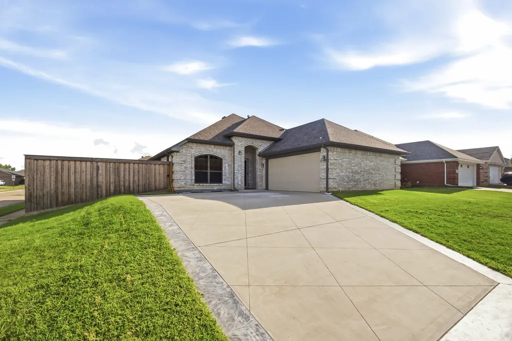 9101 Autumn Falls Drive Fort Worth TX 76118