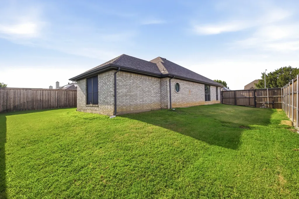 9101 Autumn Falls Drive Fort Worth TX 76118