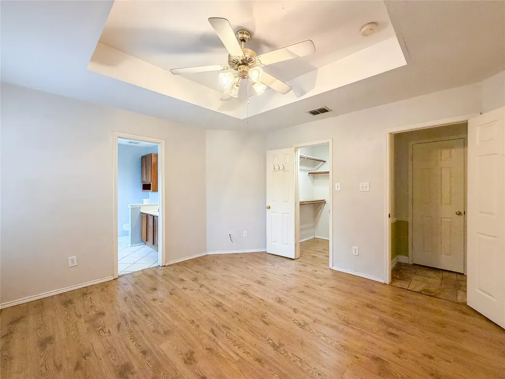 2752 Scarborough Drive Grand Prairie TX 75052