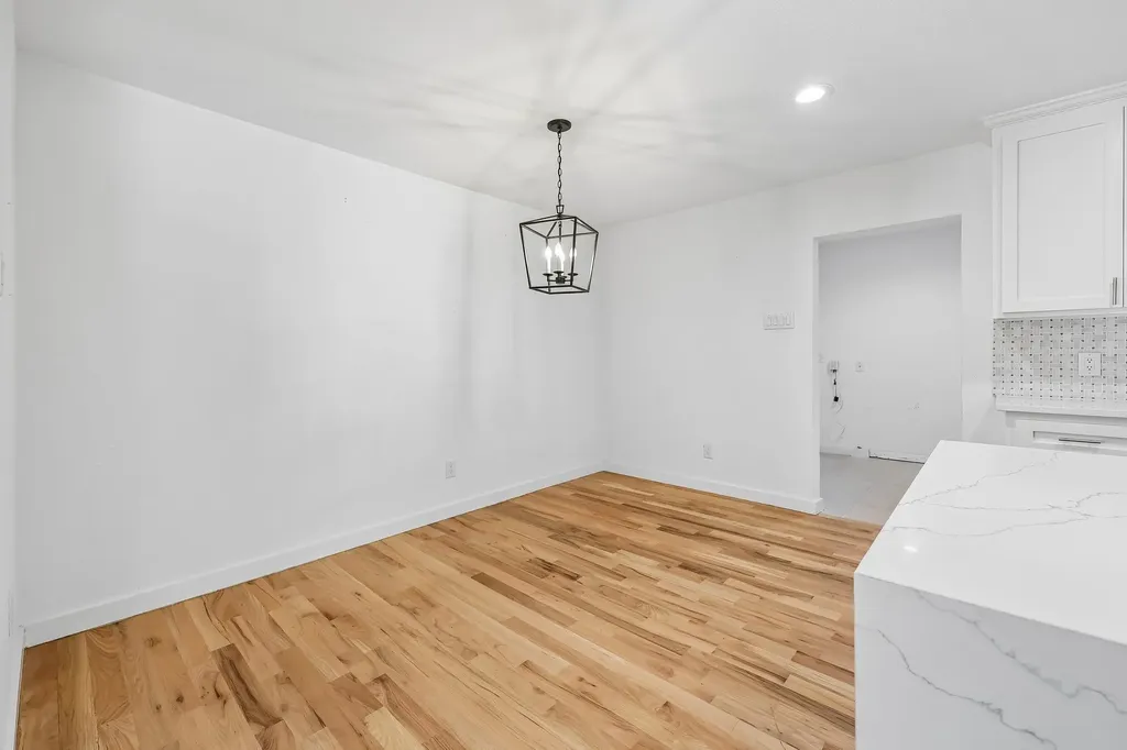 4326 Mendenhall Drive Dallas TX 75244