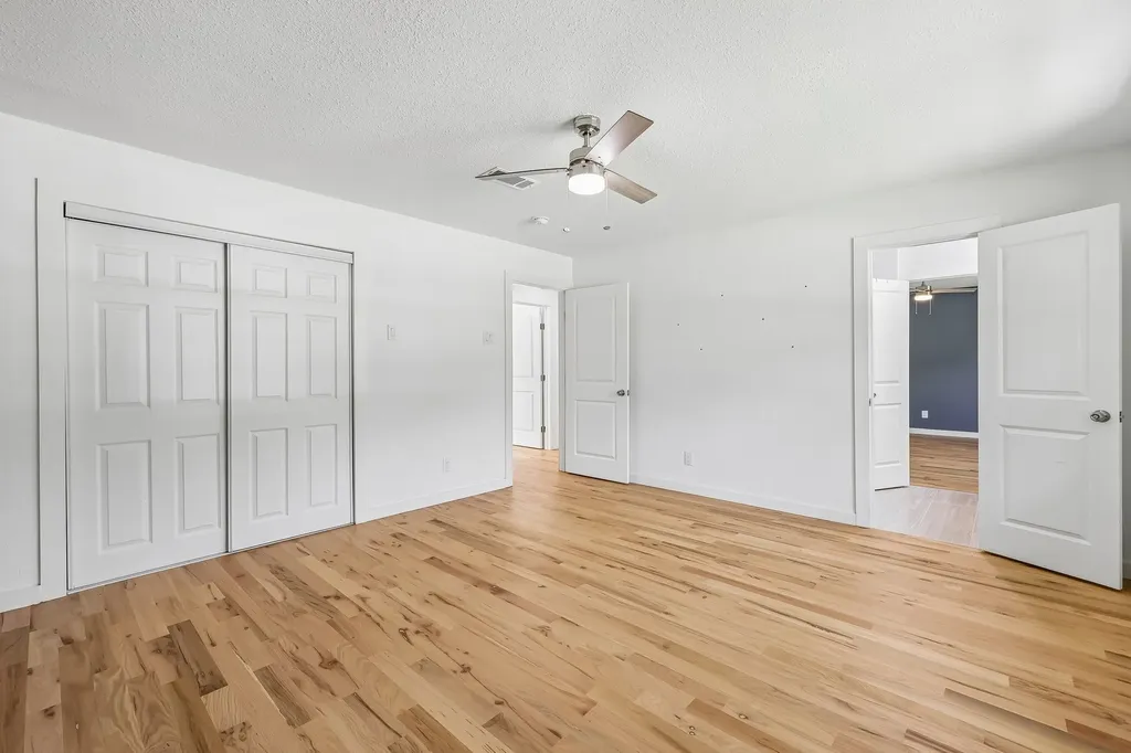 4326 Mendenhall Drive Dallas TX 75244