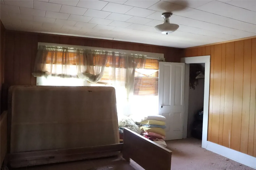 300 E Grand Avenue Comanche TX 76442