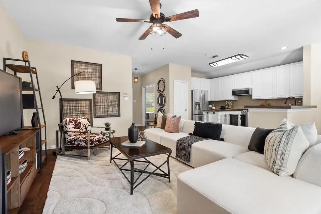 815 Horizon Ridge Circle Little Elm TX 75068