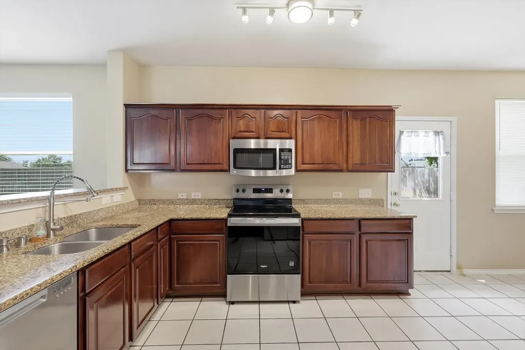 8012 Clear River Lane Denton TX 76210