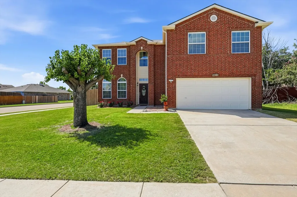8012 Clear River Lane Denton TX 76210