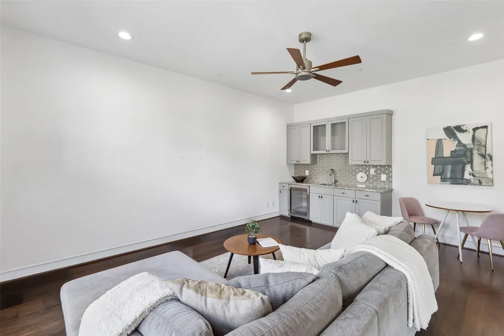 16 Comillas Drive Westlake TX 76262