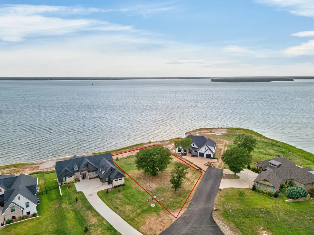 1548 Shoreline Drive Mabank TX 75143