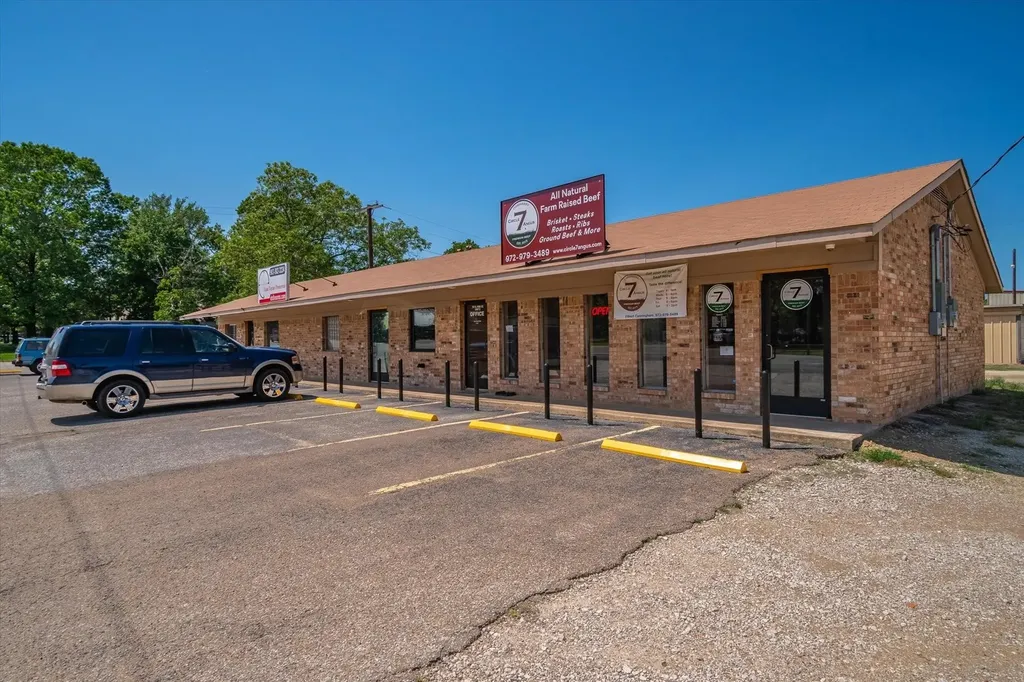 701 Pine Edgewood TX 75117