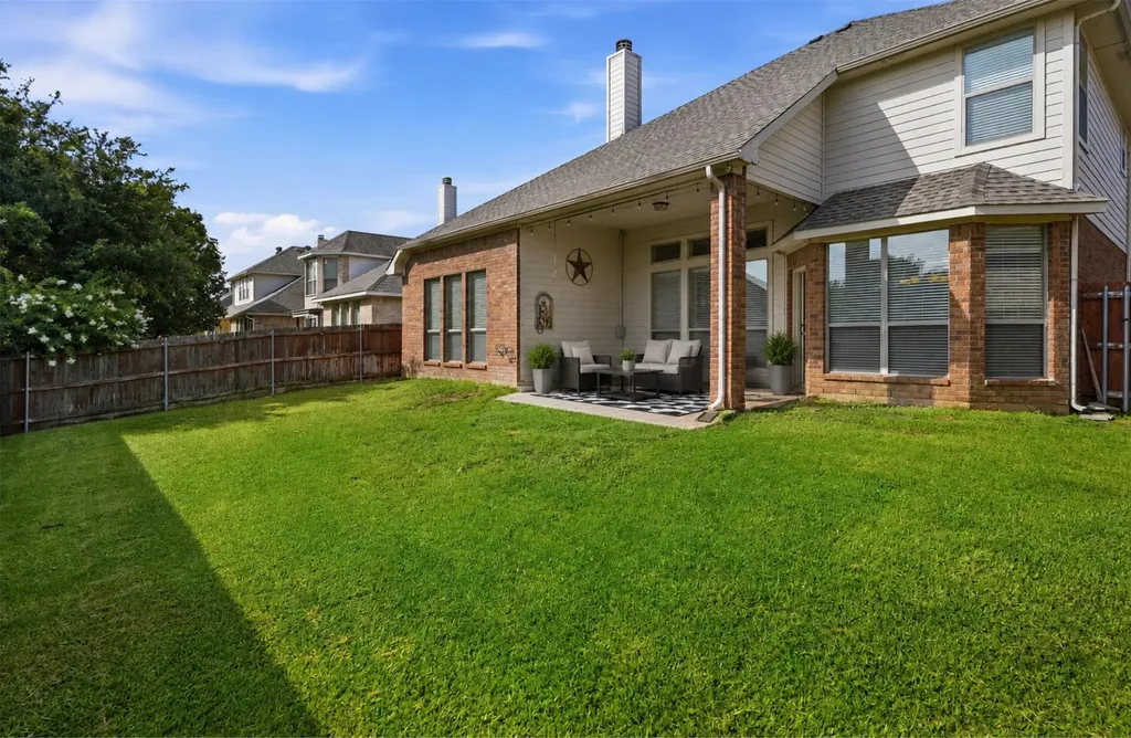 328 Tioga Street Burleson TX 76028