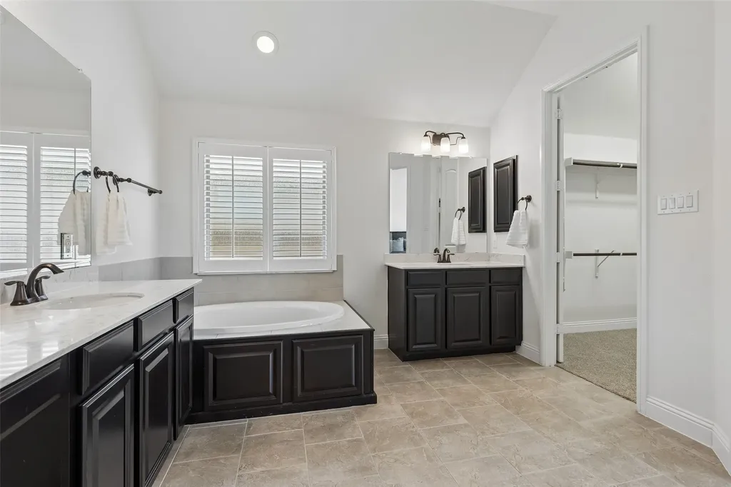 14713 Spitfire Trail Fort Worth TX 76262