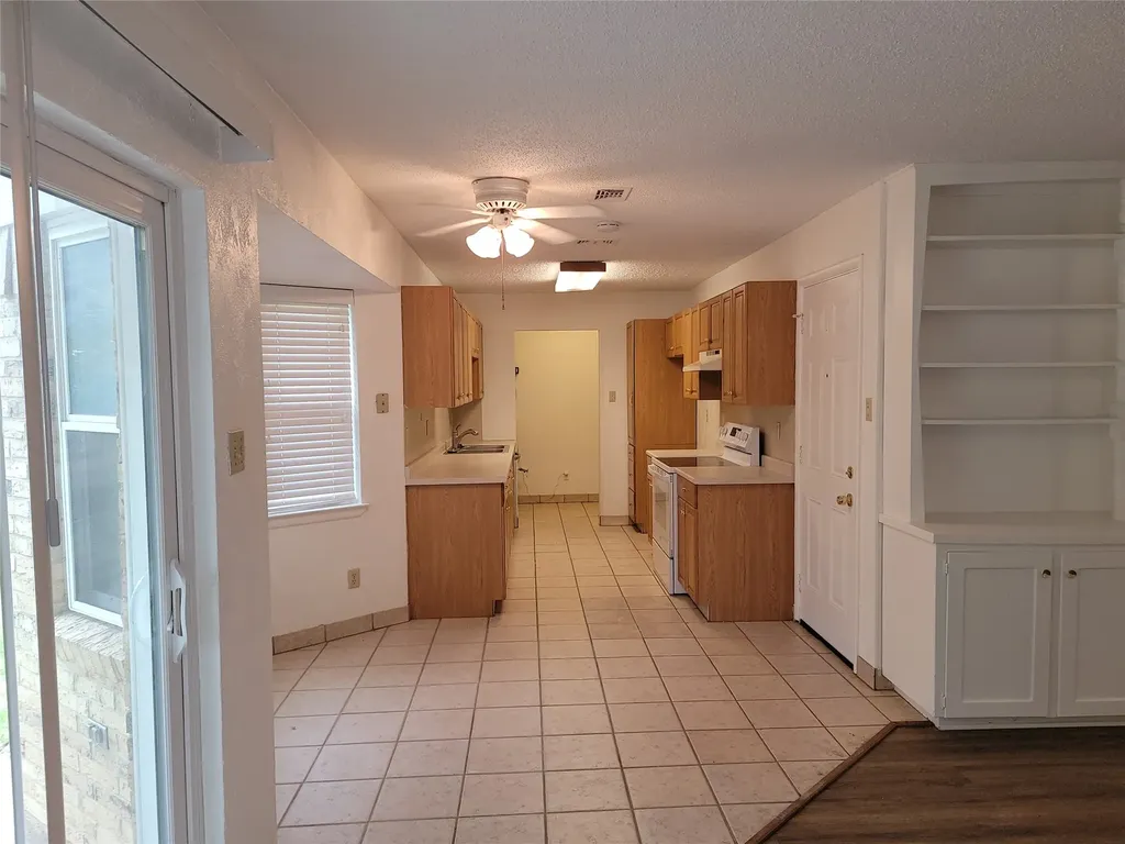1000 Springdale Road Bedford TX 76021