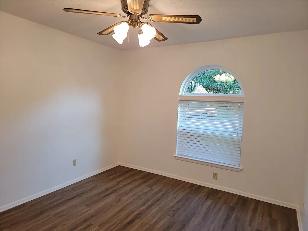1000 Springdale Road Bedford TX 76021