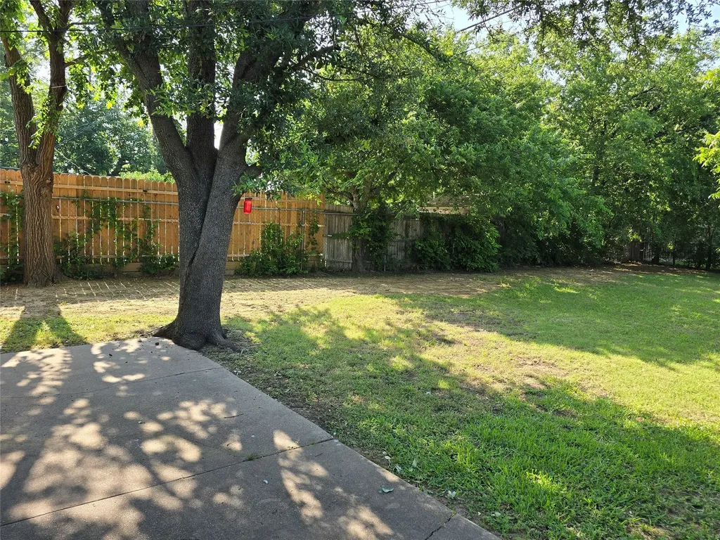 1000 Springdale Road Bedford TX 76021