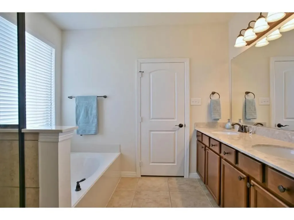 401 Bluefinch Drive Little Elm TX 75068