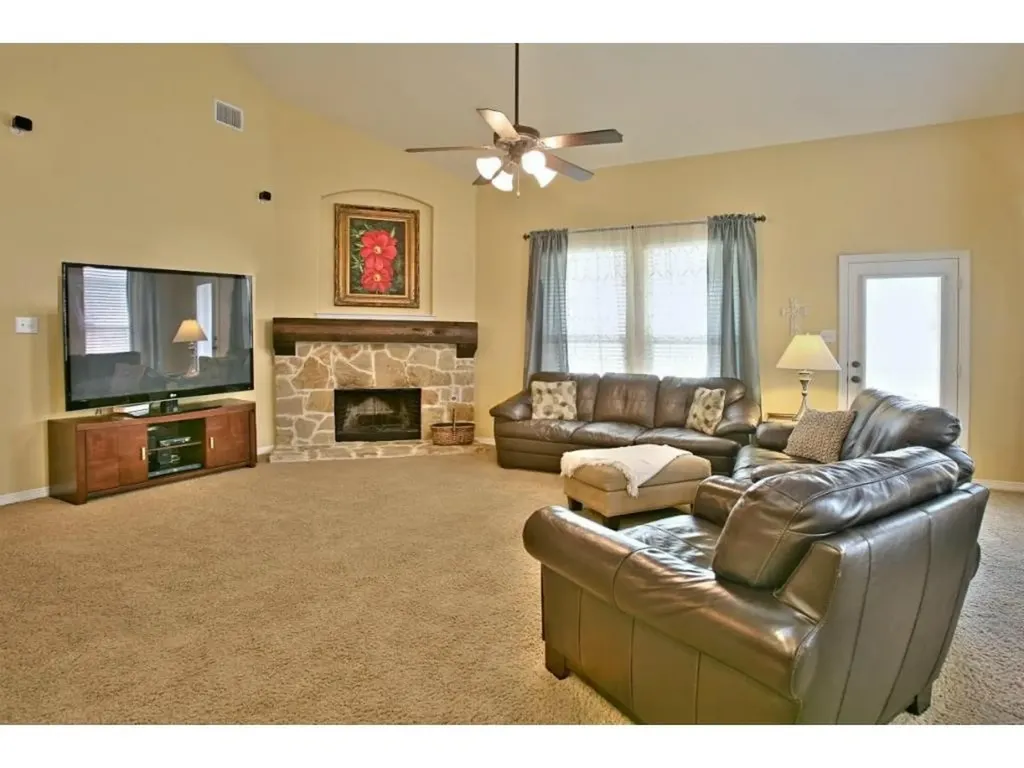 401 Bluefinch Drive Little Elm TX 75068