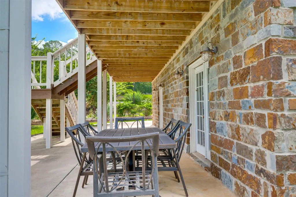 170 County Road 3515 Bullard TX 75757
