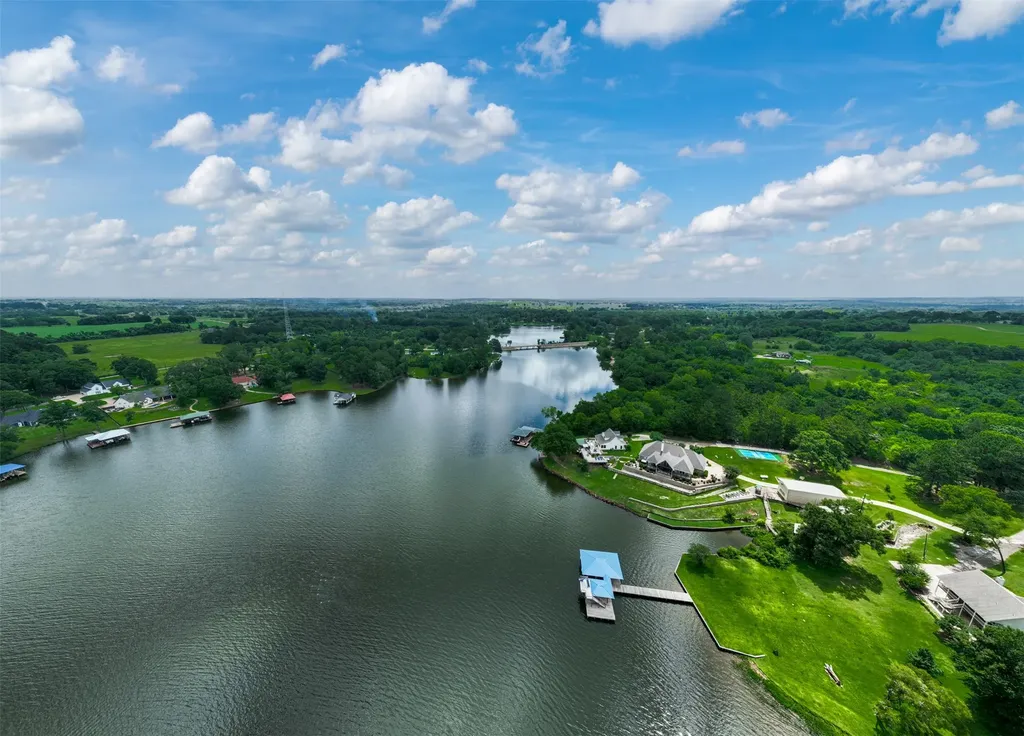 170 County Road 3515 Bullard TX 75757