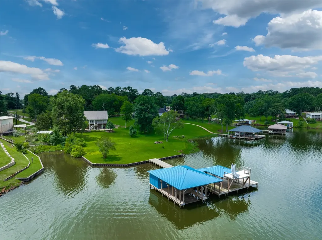 170 County Road 3515 Bullard TX 75757