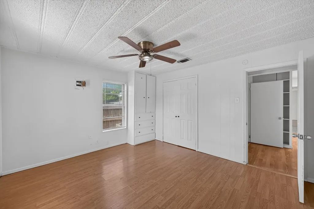 620 W Main Street Crowley TX 76036