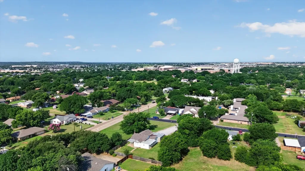 620 W Main Street Crowley TX 76036
