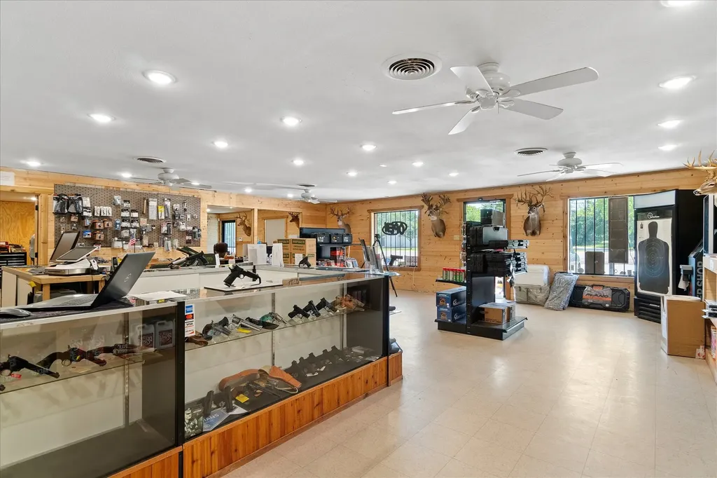 701 Pine Edgewood TX 75117