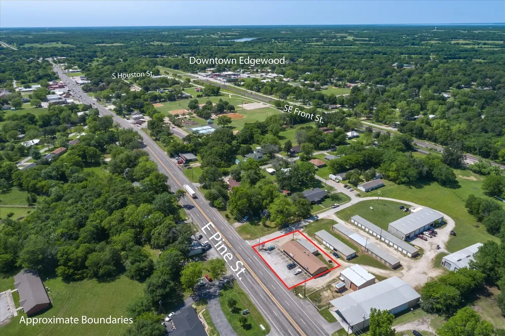 701 Pine Edgewood TX 75117