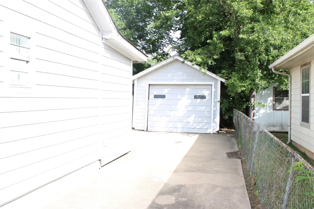 2817 Cleveland Avenue Waco TX 76711