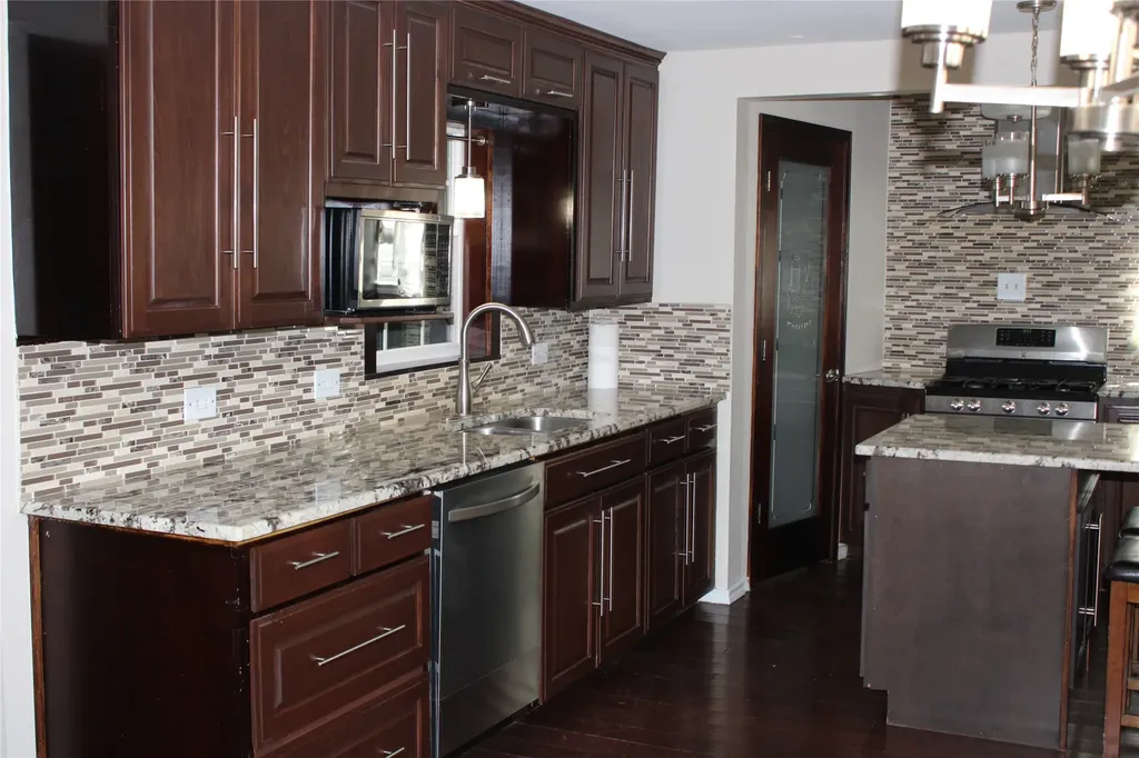 2817 Cleveland Avenue Waco TX 76711