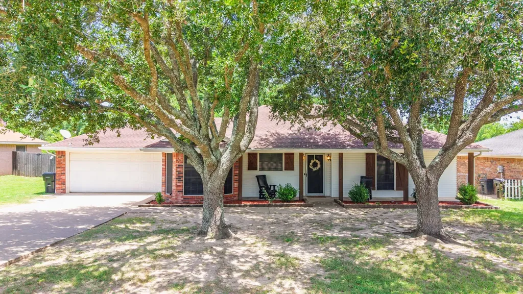 121 Curtis Lane Quinlan TX 75474