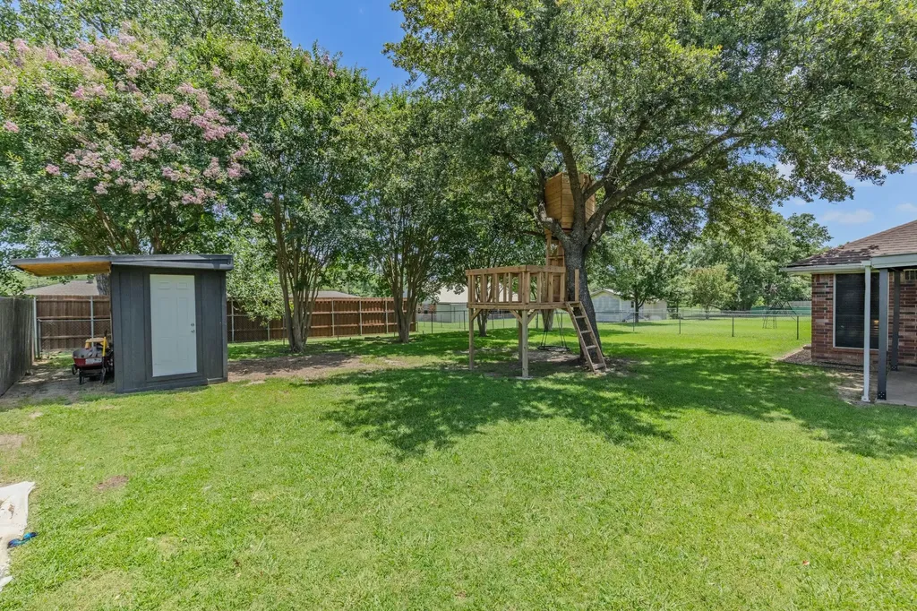 121 Curtis Lane Quinlan TX 75474