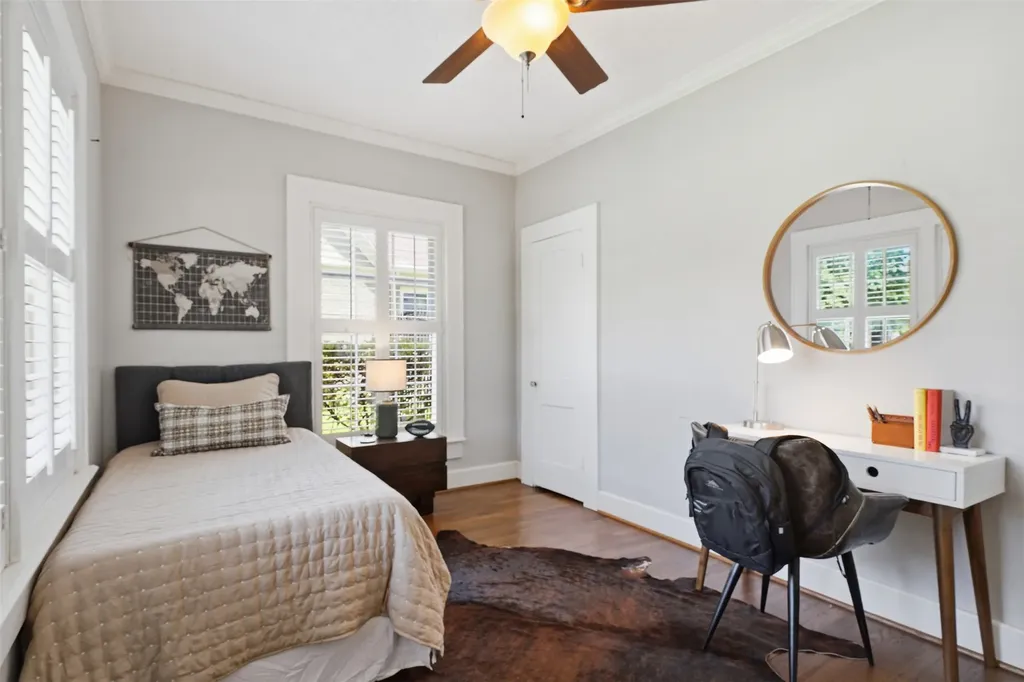 5606 Mercedes Avenue Dallas TX 75206