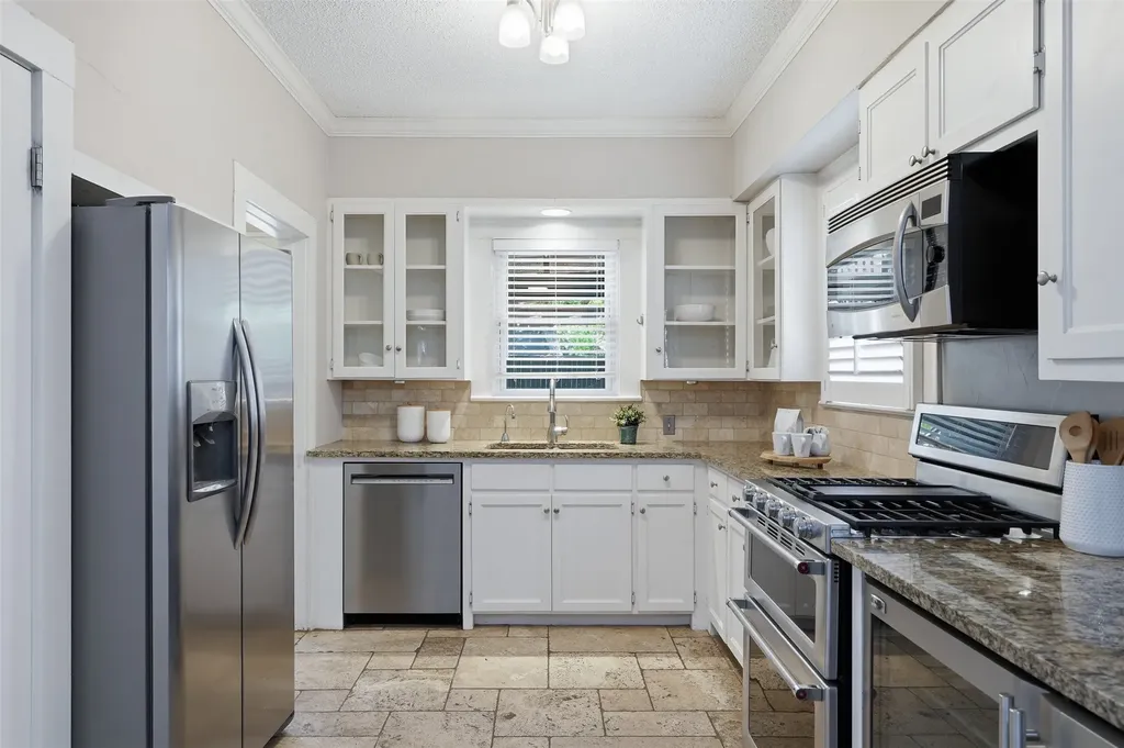 5606 Mercedes Avenue Dallas TX 75206