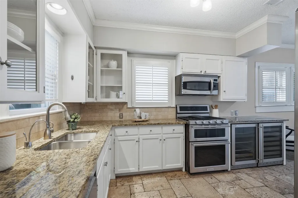 5606 Mercedes Avenue Dallas TX 75206