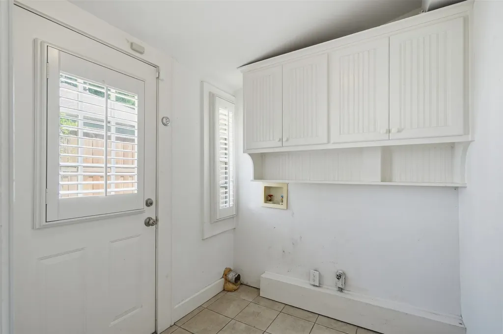 5606 Mercedes Avenue Dallas TX 75206