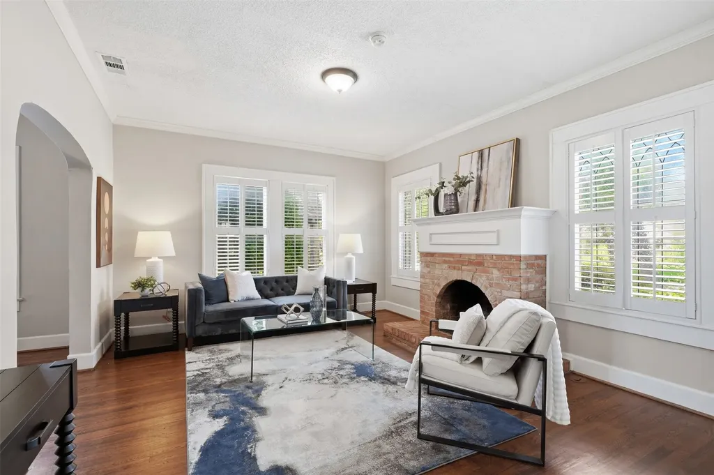 5606 Mercedes Avenue Dallas TX 75206