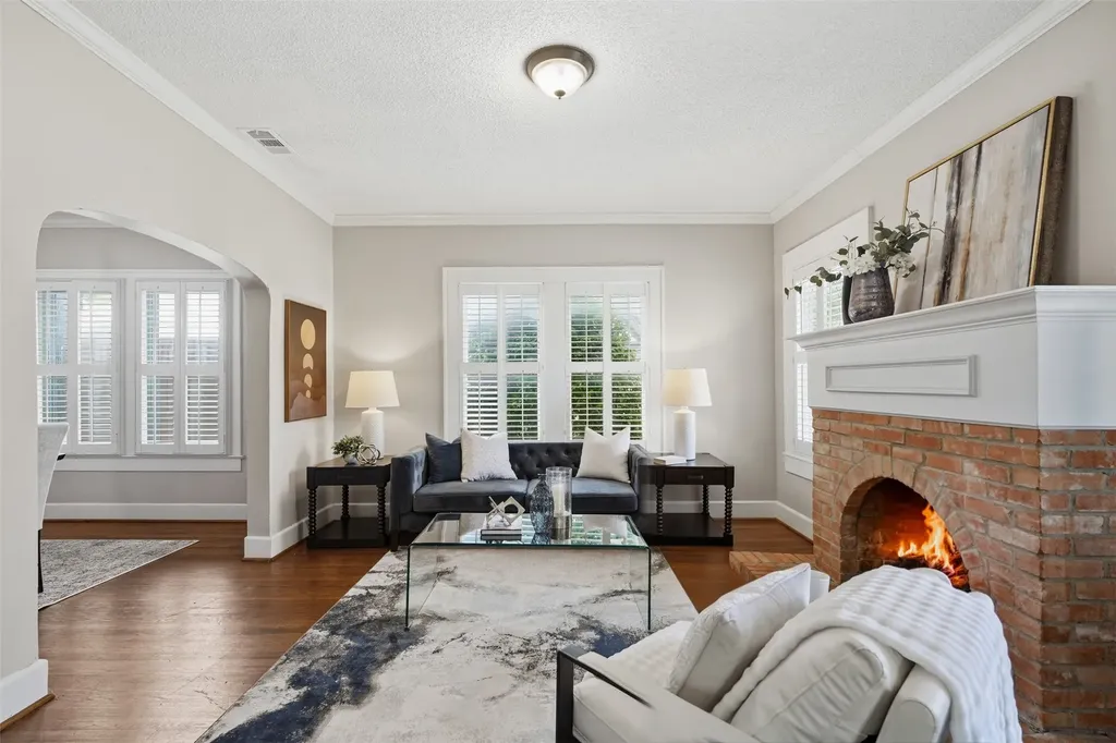 5606 Mercedes Avenue Dallas TX 75206