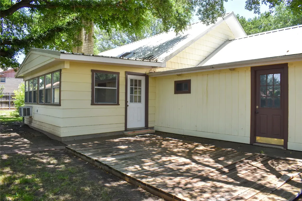 115 Parkview Brady TX 76825