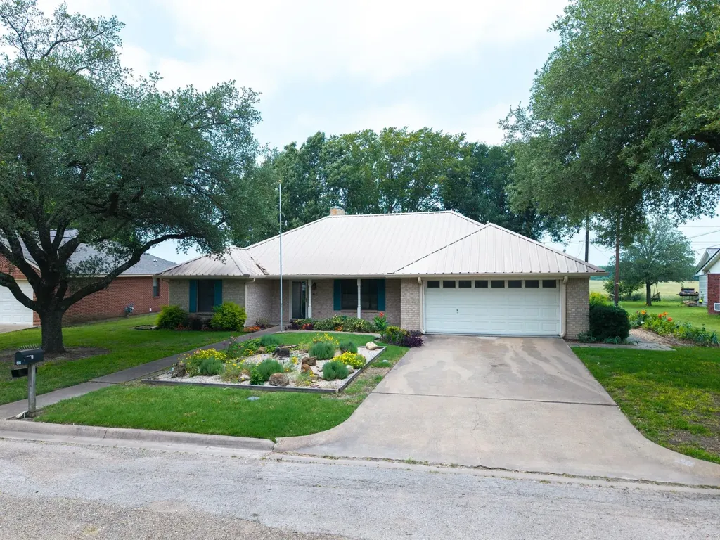 812 Crestline Drive Mexia TX 76667