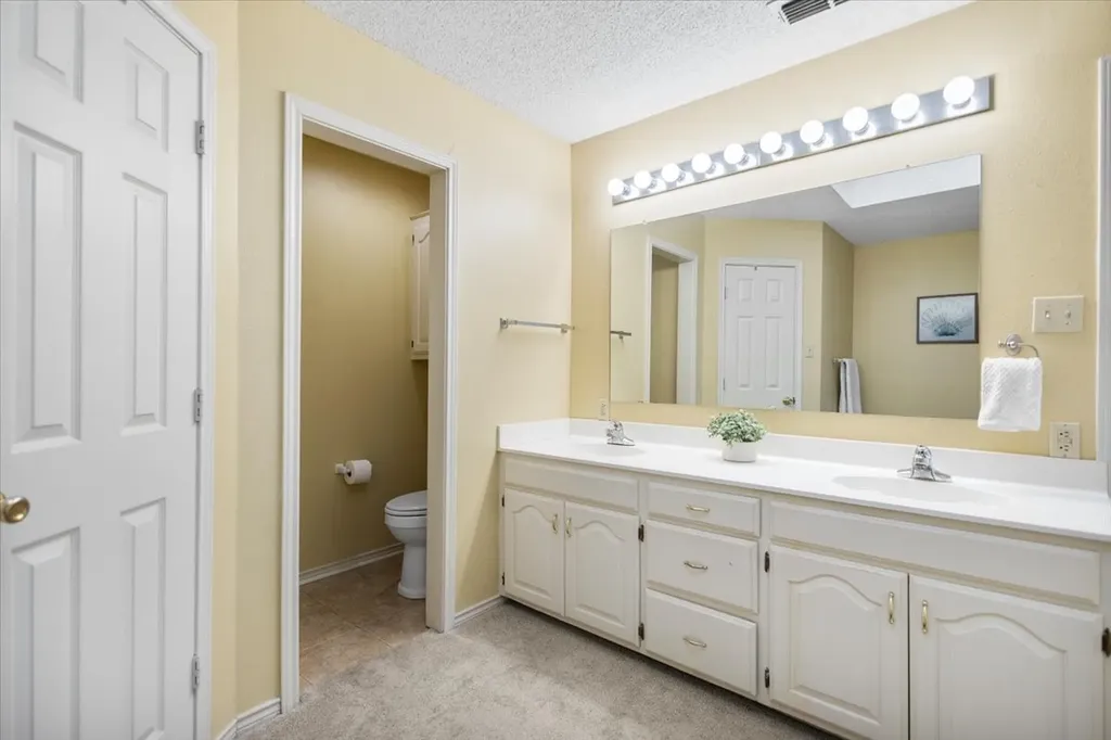 2824 Crestview Avenue Tyler TX 75701