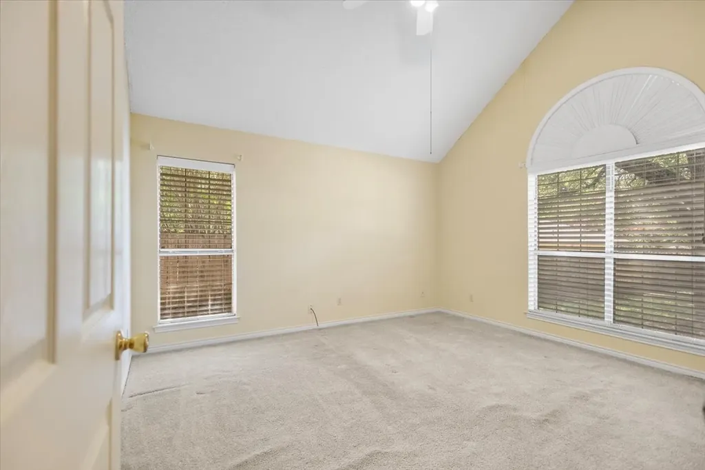 2824 Crestview Avenue Tyler TX 75701