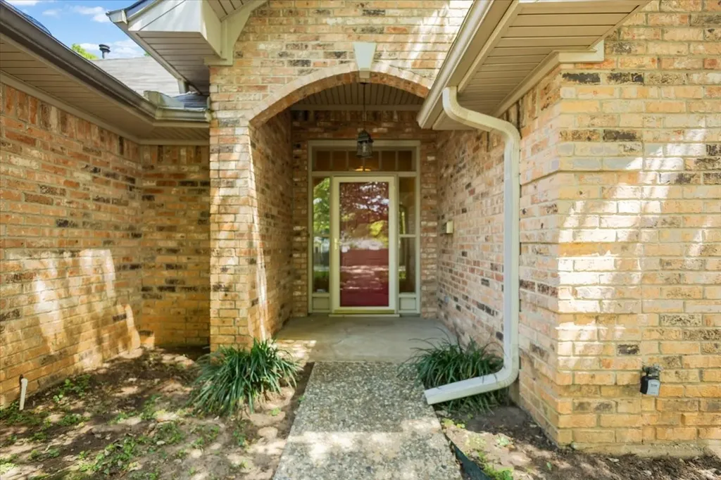 2824 Crestview Avenue Tyler TX 75701