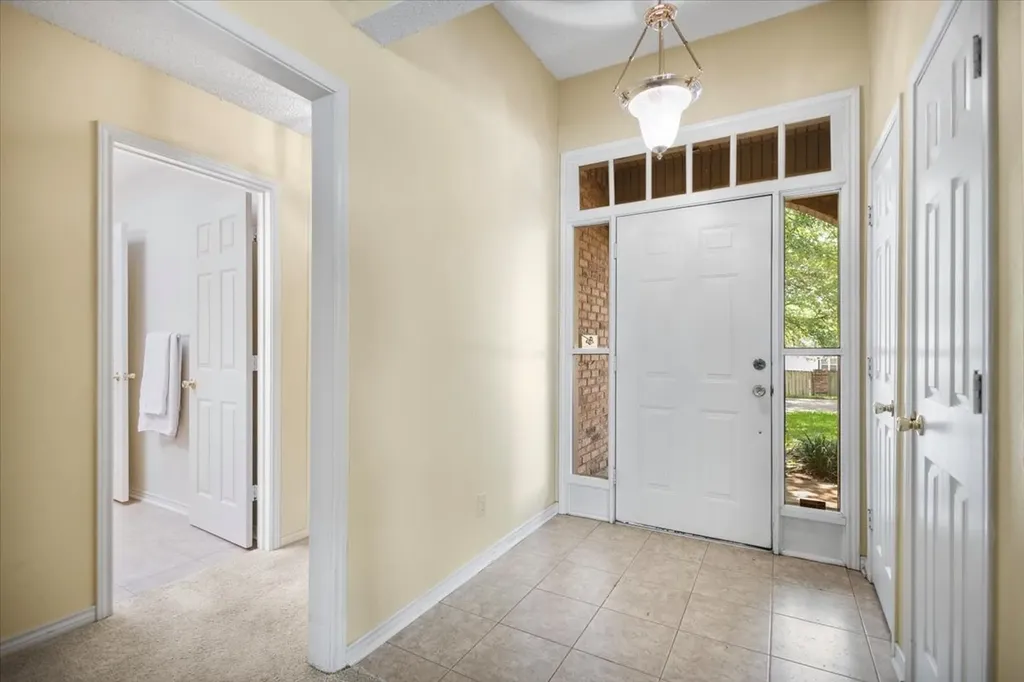2824 Crestview Avenue Tyler TX 75701