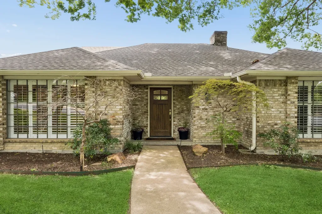 7010 Claybrook Drive Dallas TX 75231