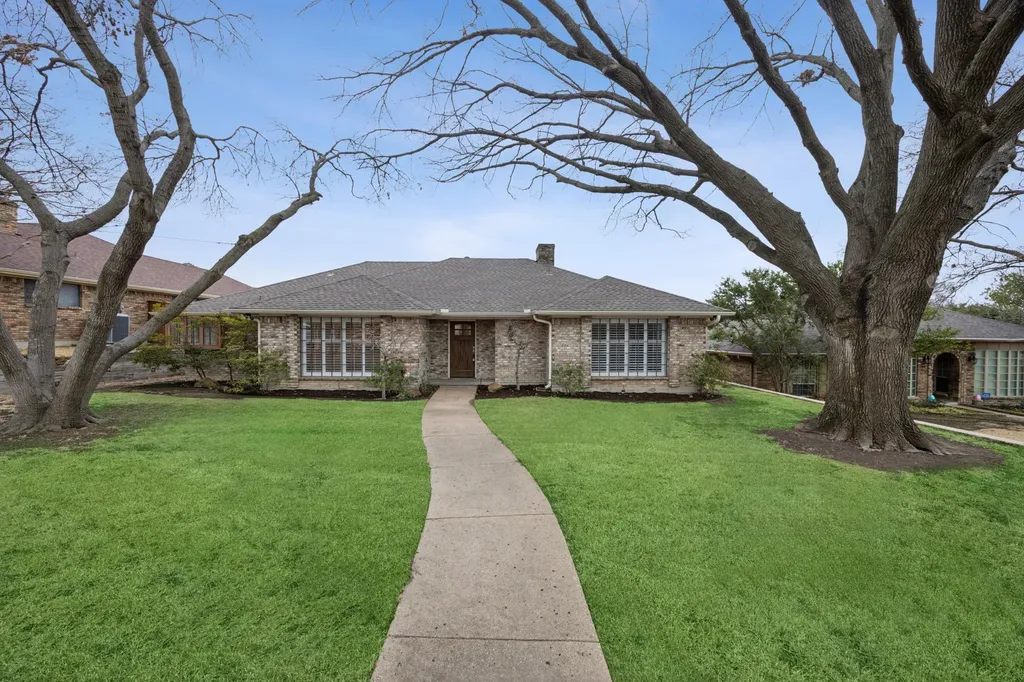 7010 Claybrook Drive Dallas TX 75231