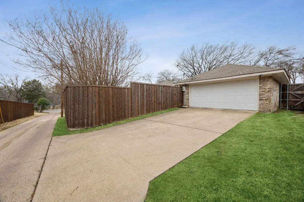 7010 Claybrook Drive Dallas TX 75231