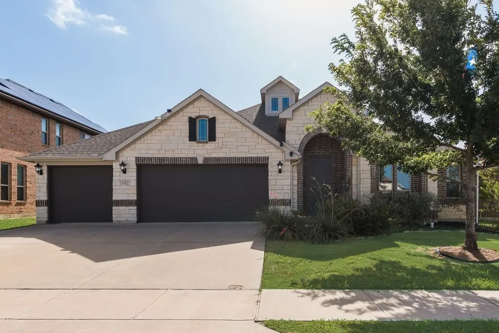 102 Cimmaron Court Alvarado TX 76009